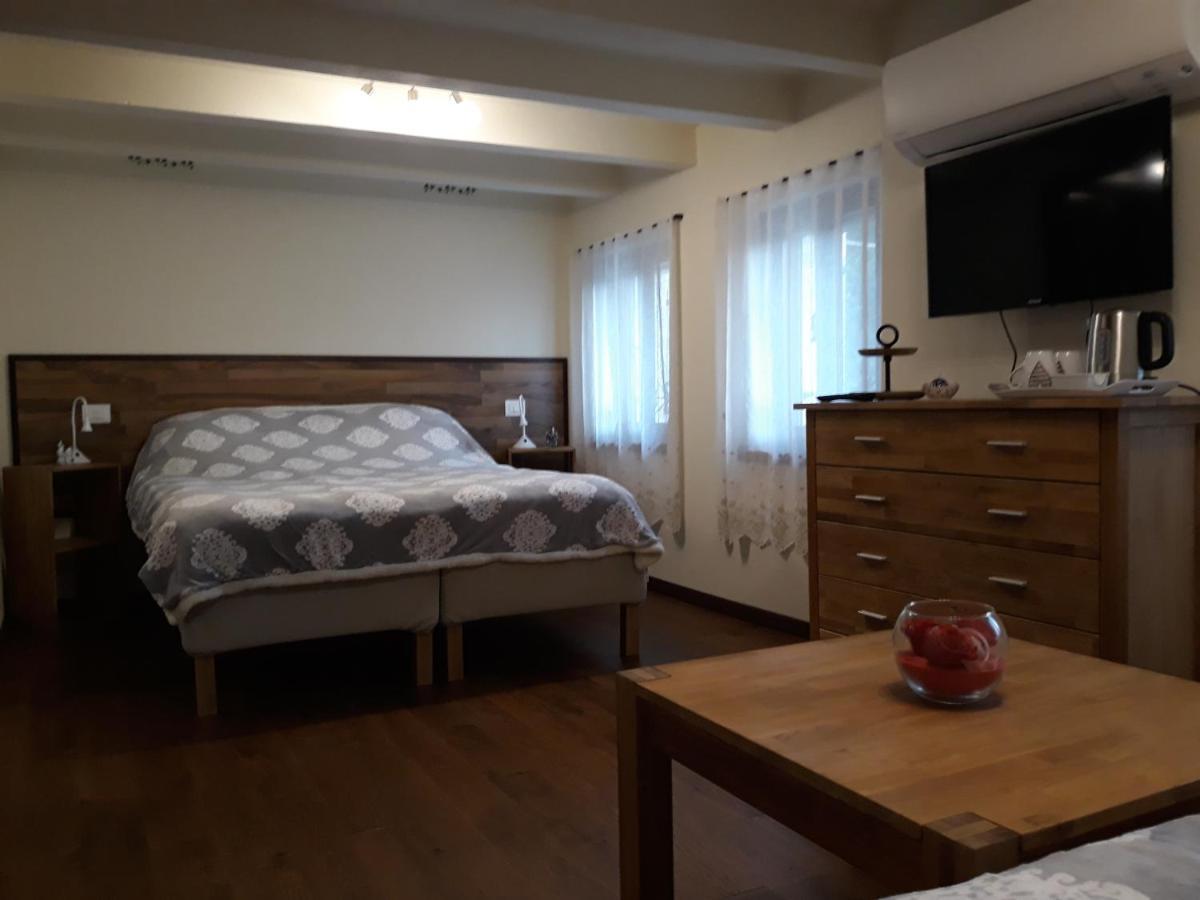 Casa Zuel Guesthouse Rolle Екстер'єр фото
